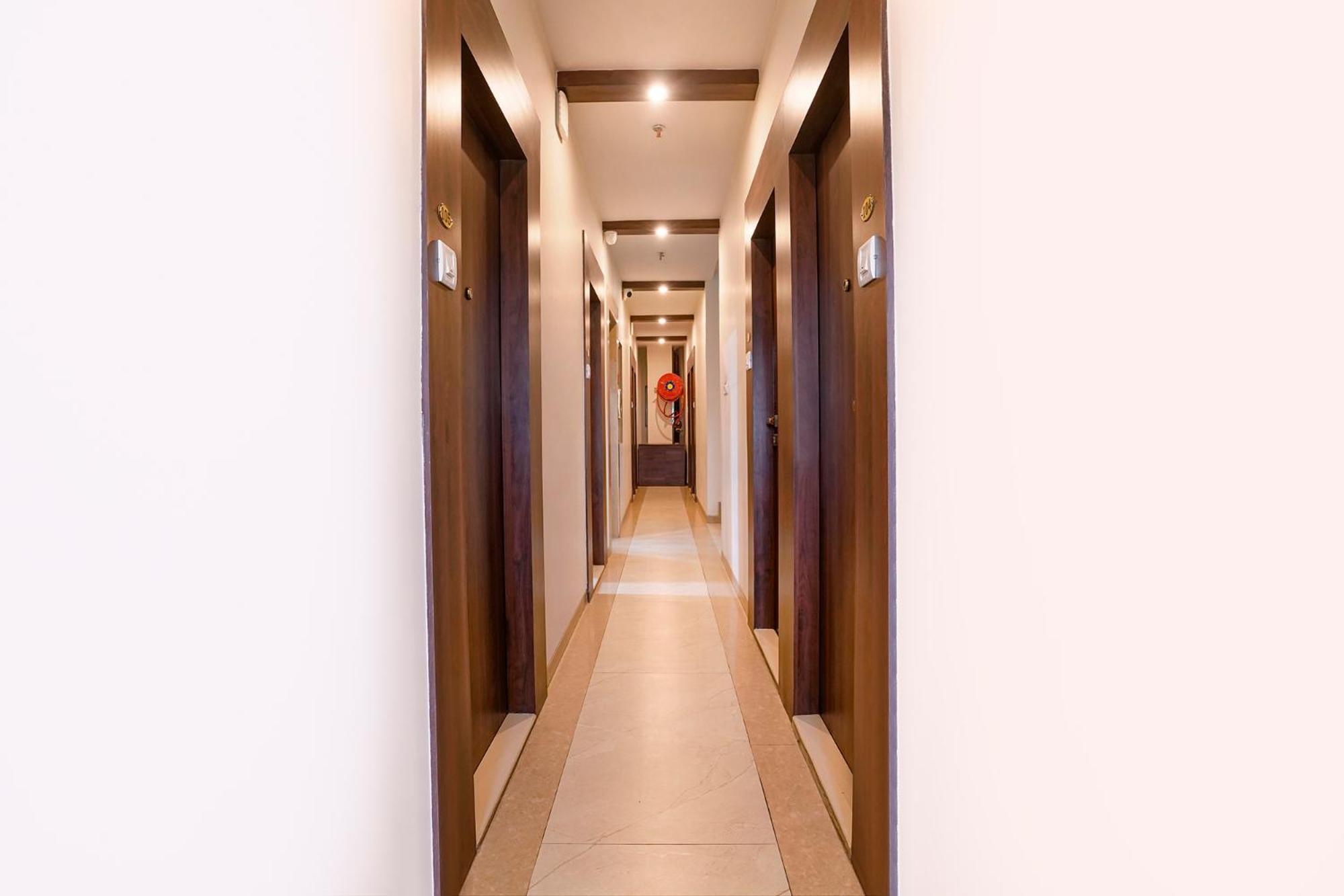 Fabhotel Sunshine Residency Diva Dış mekan fotoğraf